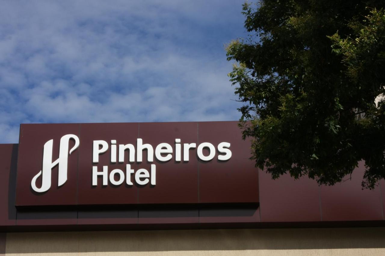 Pinheiros Hotel ゴイアニア エクステリア 写真